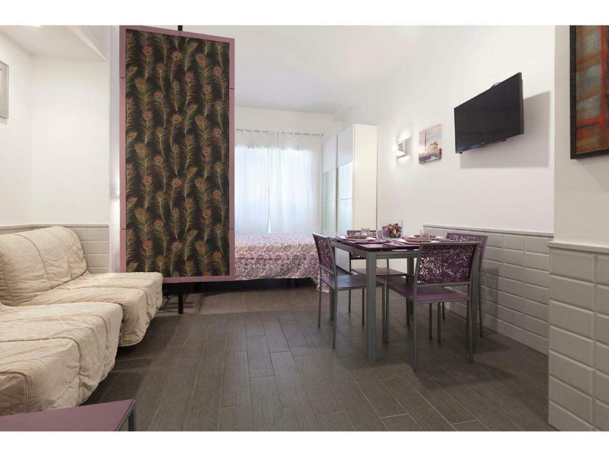 My Purple Apartment In The Center Of Roma Dış mekan fotoğraf